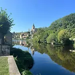 Дом отдыха Peaceful Near Saint-savin Abbey *