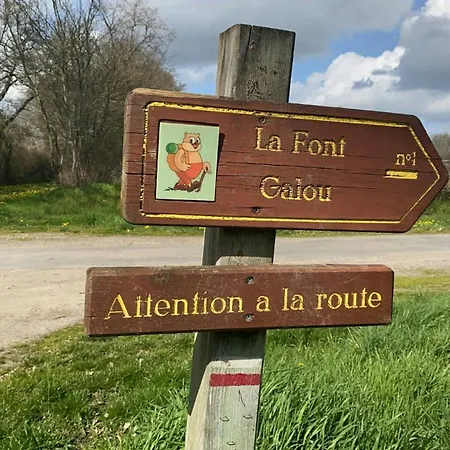 Peaceful Near Saint-savin Abbey Feriehus *