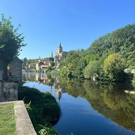 Dom wakacyjny Peaceful Near Saint-savin Abbey *